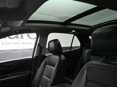 Used 2020 Chevrolet Equinox LT w/ Sport Edition FWD image 17