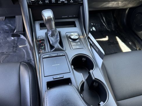 Certified 2022 Lexus IS 300 RWD image 24