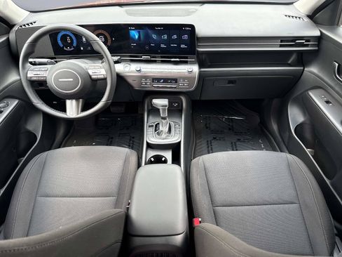 Used 2025 Hyundai Kona SEL image 15