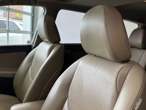 Used 2012 Toyota RAV4 Limited image 10