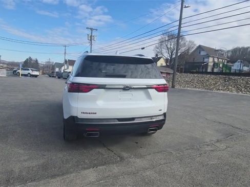 Used 2023 Chevrolet Traverse Premier w/ Redline Edition image 8