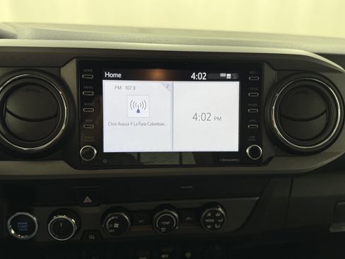 Used 2020 Toyota Tacoma TRD Off-Road image 17