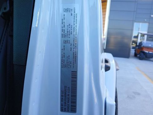 New 2025 Jeep Wrangler Unlimited Rubicon 392 image 32