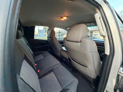 Used 2015 Toyota Tundra SR image 15