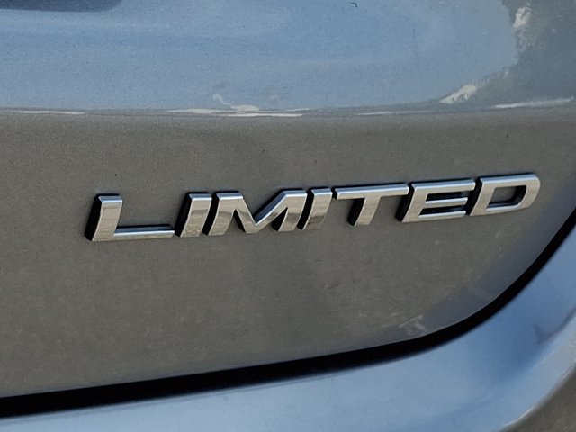 Certified 2023 Jeep Compass Limited AWD/4WD image 35