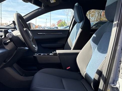 New 2025 Volvo EX30 Ultra w/ Protection Package Premier AWD/4WD image 10