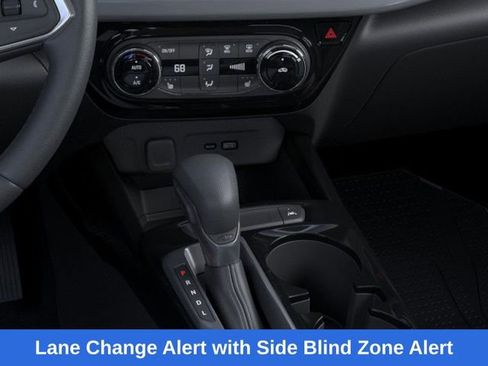 New 2026 Chevrolet Trax LT image 24