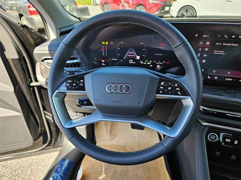 New 2025 Audi Q5 Premium Plus image 10