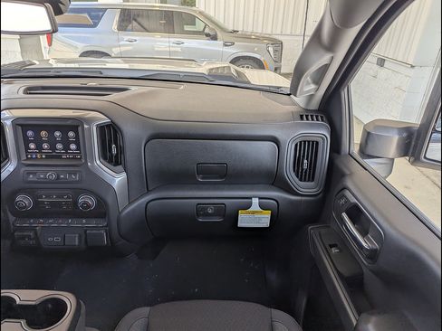 New 2026 Chevrolet Silverado 2500 Custom w/ Custom Value Package AWD/4WD image 4