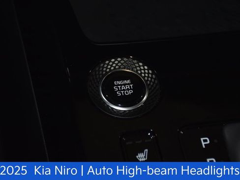 Certified 2025 Kia Niro EX FWD image 14