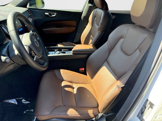 Certified 2025 Volvo XC60 T8 Plus w/ Protection Package Premier AWD/4WD image 16