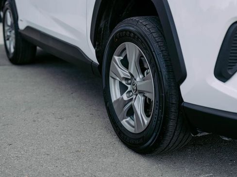 Used 2024 Toyota RAV4 XLE image 4