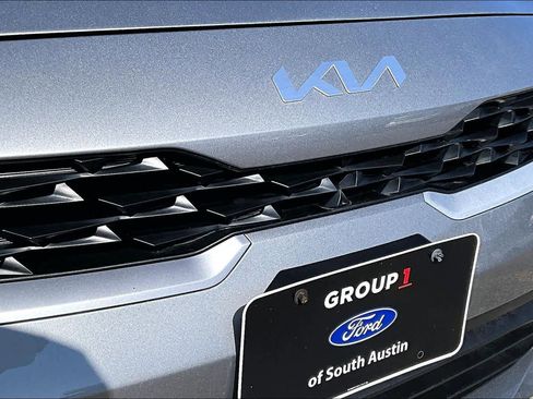 Used 2022 Kia Forte LXS image 32