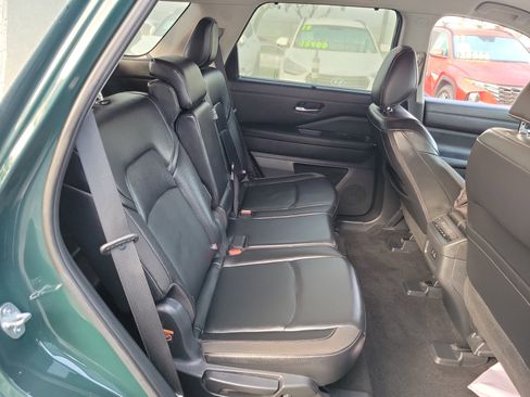 Used 2023 Nissan Pathfinder SL image 20