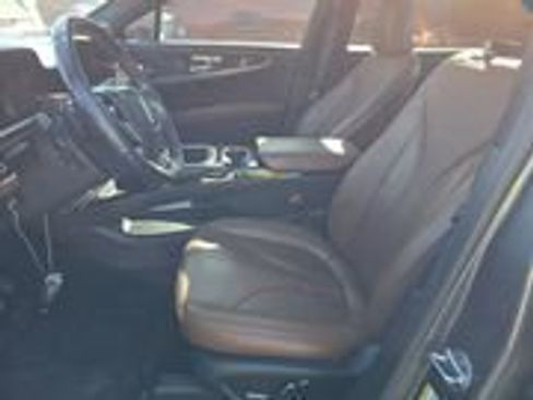 Used 2023 Lincoln Nautilus Reserve w/ Equipment Group 201A image 2