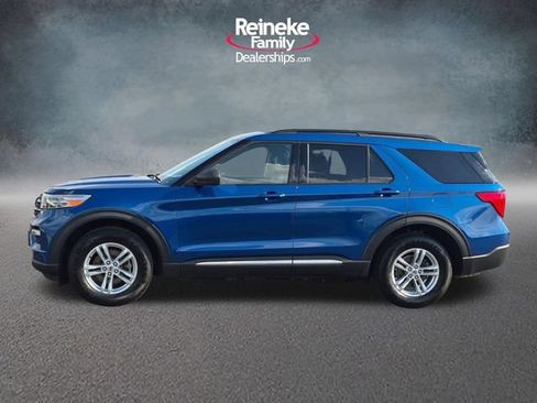 Used 2020 Ford Explorer XLT w/ Equipment Group 202A AWD/4WD image 9