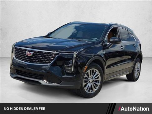 Used 2023 Cadillac XT4 Luxury w/ Driver Awareness Package FWD image 1