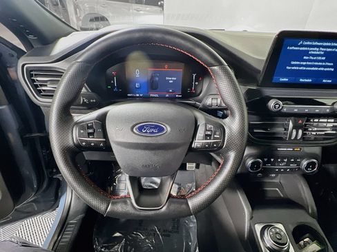Used 2024 Ford Escape ST-Line AWD/4WD image 10