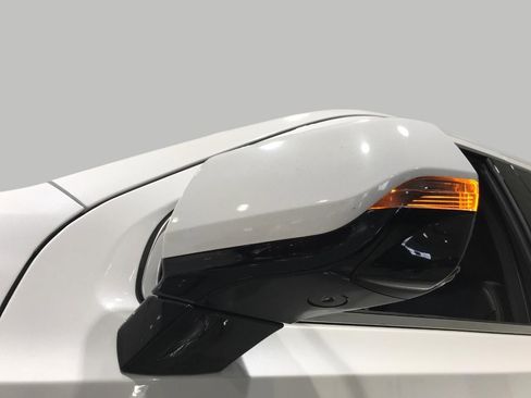 Used 2021 GMC Yukon XL Denali w/ LPO, Illumination Package image 38