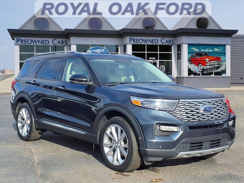 Certified 2023 Ford Explorer Platinum w/ Technology Package image 1