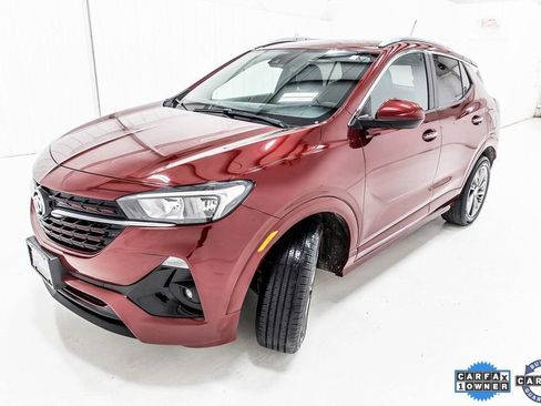 Used 2022 Buick Encore GX Select w/ Sport Touring Package image 2