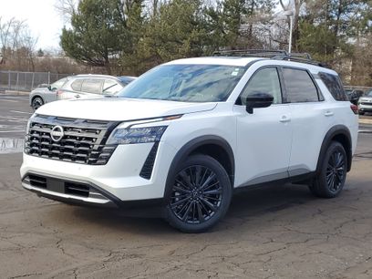 New 2026 Nissan Pathfinder SL w/ SL Premium Package