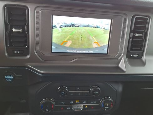 Used 2022 Ford Bronco Outer Banks AWD/4WD image 17