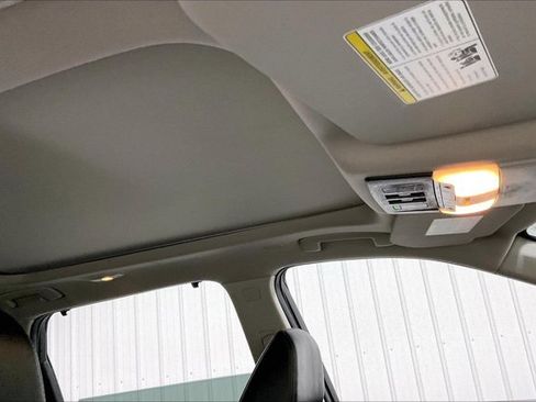 Used 2023 Nissan Rogue SL w/ SL Premium Package image 22