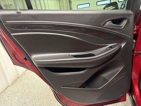 Used 2017 Buick Envision Essence image 25