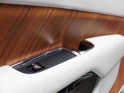 Used 2014 Rolls-Royce Wraith RWD image 62