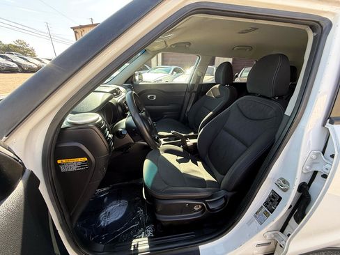 Used 2014 Kia Soul image 17