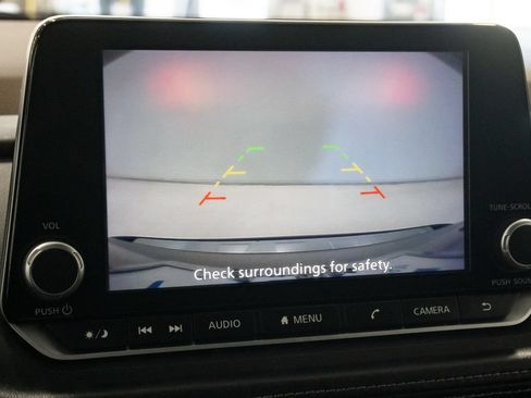 Used 2023 Nissan Rogue SV AWD/4WD image 17
