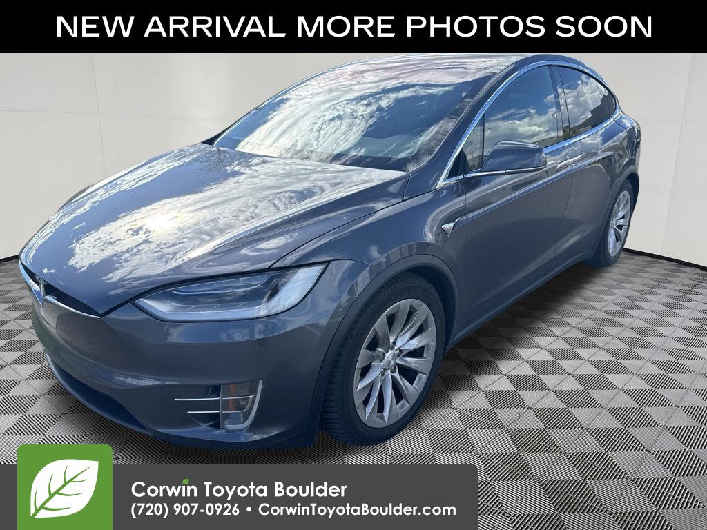 Used 2017 Tesla Model X 90D AWD/4WD image 3