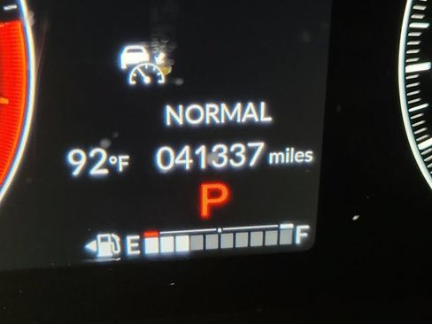 Used 2023 Honda Pilot Touring image 27