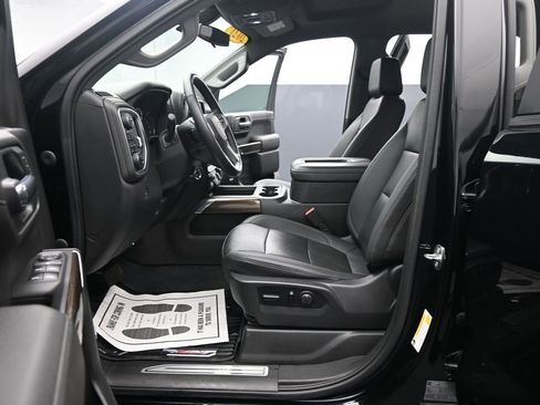 Used 2021 Chevrolet Silverado 1500 LT Trail Boss w/ Convenience Package II AWD/4WD image 17