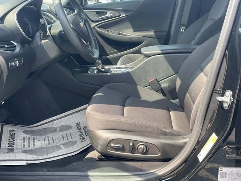 Used 2023 Chevrolet Malibu LT FWD image 16