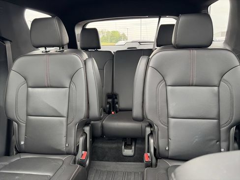 Used 2023 Chevrolet Traverse RS w/ LPO, Floor Liner Package AWD/4WD image 22