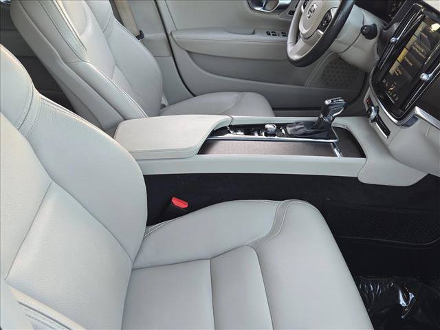 Used 2018 Volvo V90 T6 Cross Country w/ Convenience Package AWD/4WD image 19