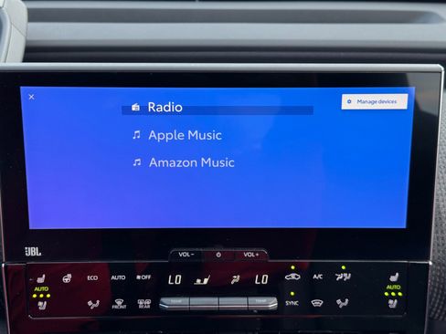 Used 2023 Toyota bZ4X Limited image 27