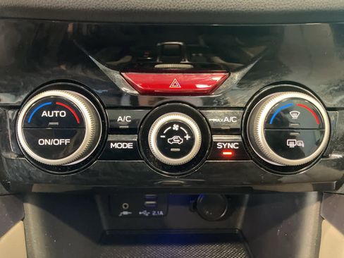 Used 2023 Subaru Forester Limited image 20