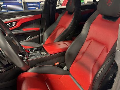 Used 2020 Lamborghini Urus AWD/4WD image 7
