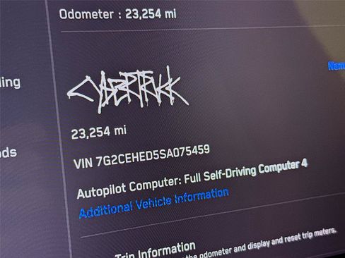 Used 2025 Tesla Cybertruck AWD Crew Cab image 6
