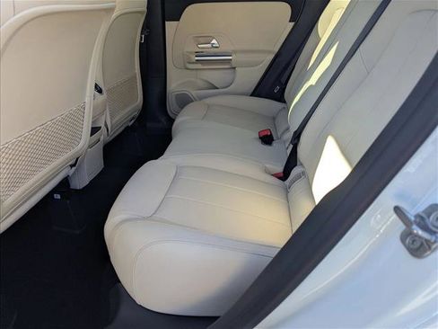 Used 2026 Mercedes-Benz GLA 250 image 13