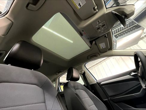 New 2026 Volkswagen Jetta SE image 27