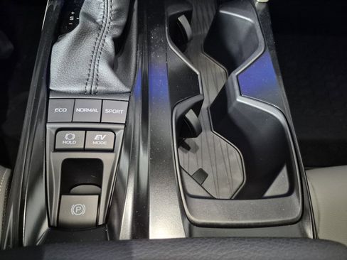 New 2026 Toyota Camry Hybrid image 32