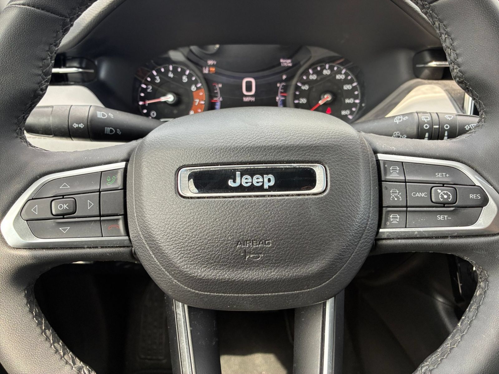 Used 2025 Jeep Compass Limited AWD/4WD image 28