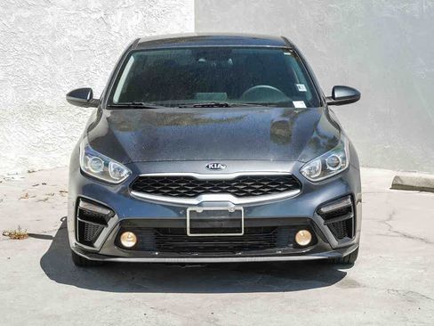 Used 2020 Kia Forte LXS FWD image 2