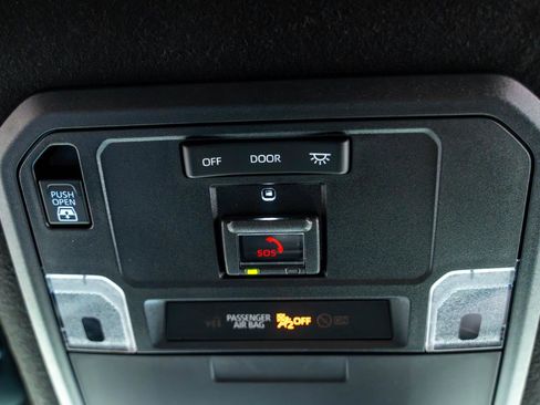 Used 2025 Toyota 4Runner Trailhunter image 95