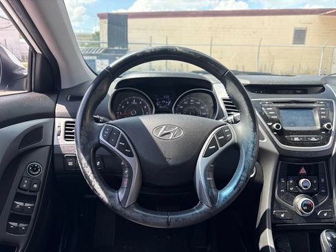 Used 2016 Hyundai Elantra Value Edition FWD image 18