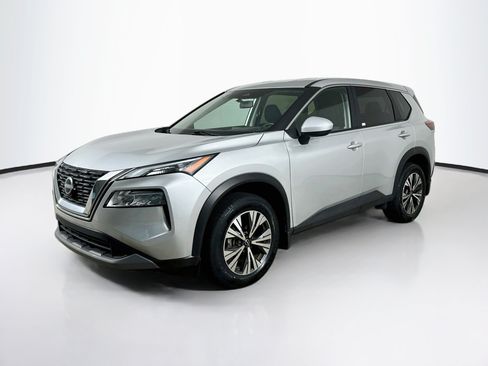 Used 2023 Nissan Rogue SV FWD image 3